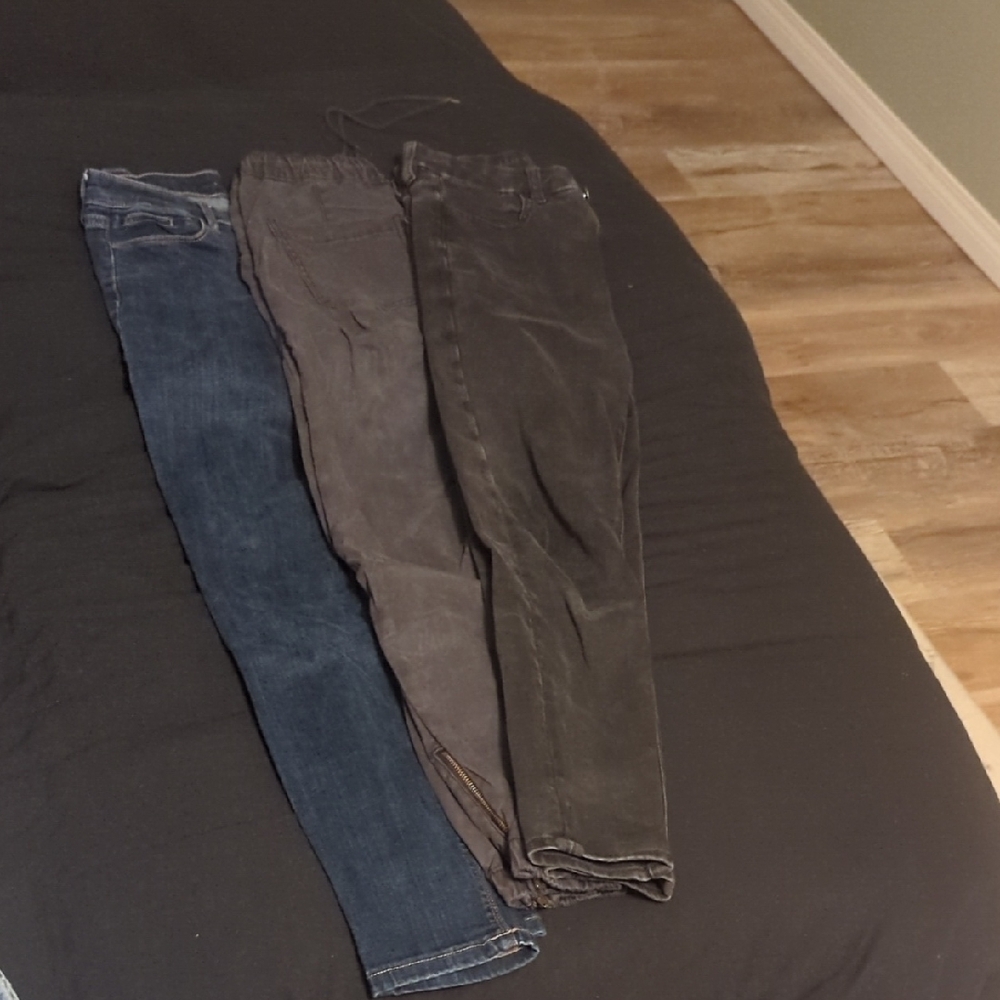 Stylish Women's Jeans - Blue and Gray